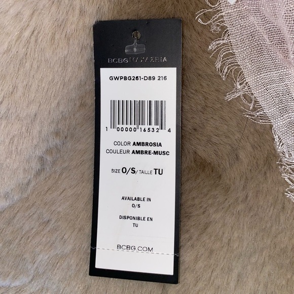 BCBG Max Azria Ambrosia Large Square Scarf One Size NWT - Picture 4 of 4